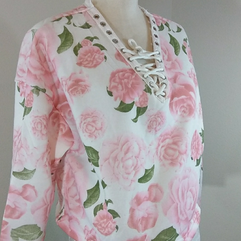 🆕 White Lace Front Pink Flower Printed Sweatshirt
